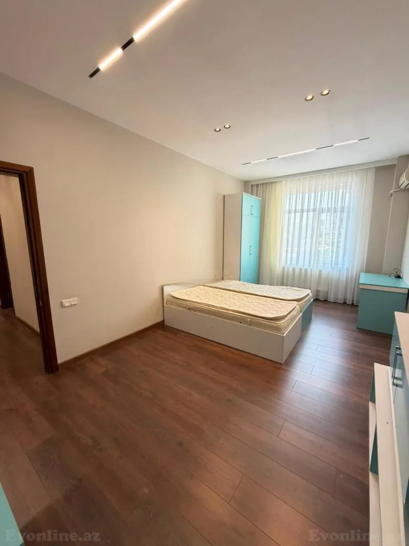 Satılır 3 otaqlı Mənzil Yeni tikili 120 m² 8 Noyabr m. - şəkil 11