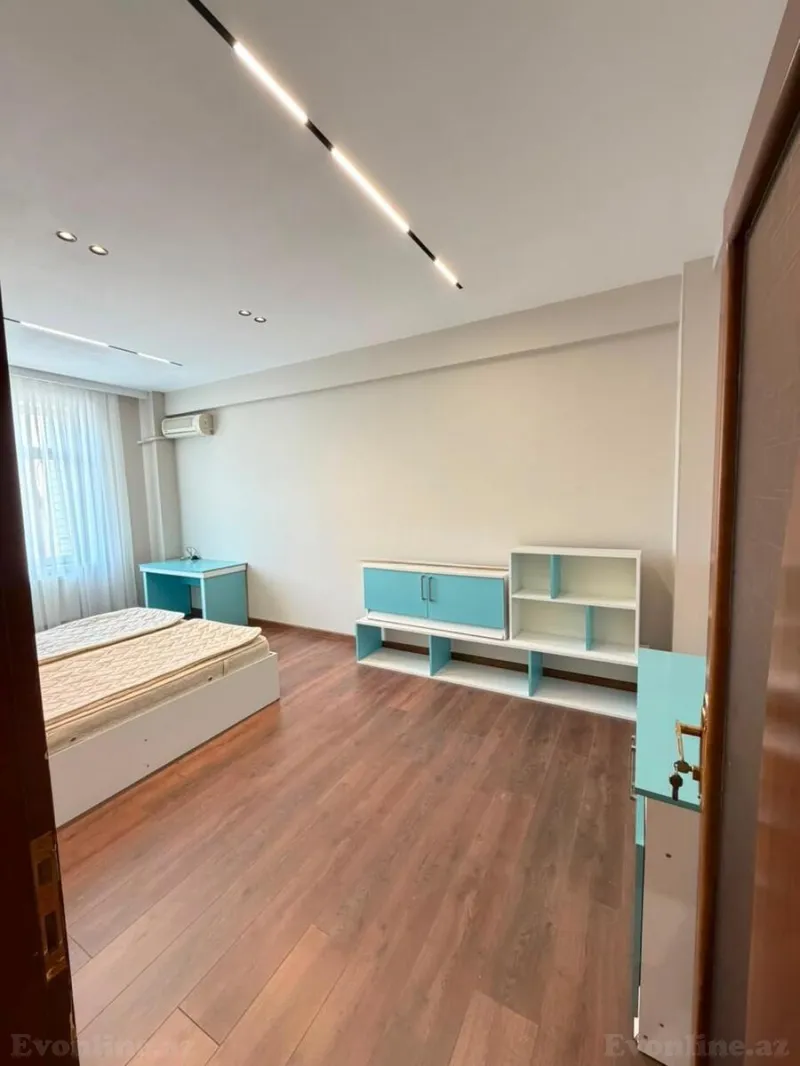 Satılır 3 otaqlı Mənzil Yeni tikili 120 m² 8 Noyabr m. - şəkil 13