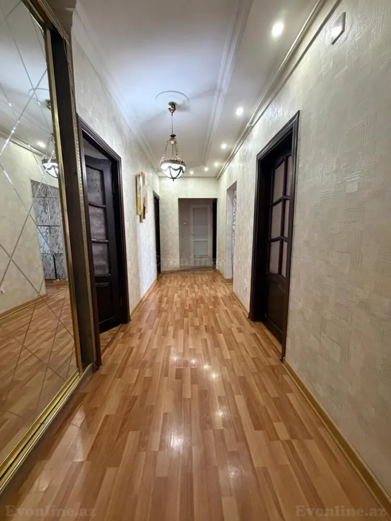 Satılır 5 otaqlı Mənzil Köhnə tikili 120 m² Əhmədli m. - şəkil 15