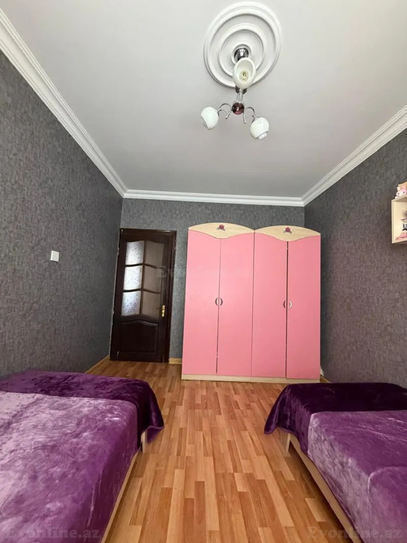 Satılır 5 otaqlı Mənzil Köhnə tikili 120 m² Əhmədli m. - şəkil 23