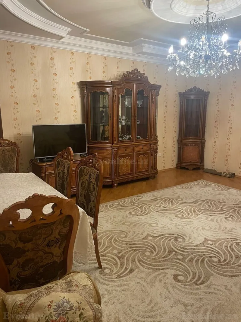 Kirayə verilir 3 otaqlı Mənzil Yeni tikili 147 m² Xətai r. - şəkil 4