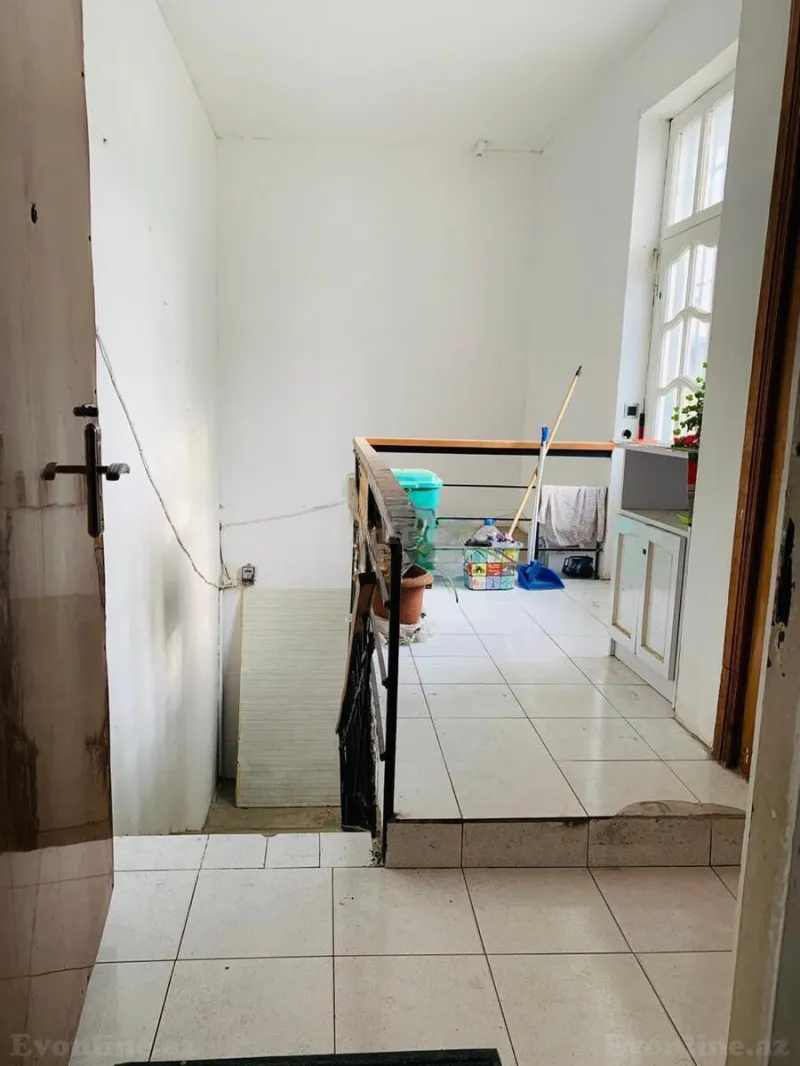 Kirayə verilir 2 otaqlı Mənzil Köhnə tikili 50 m² Sahil m. - şəkil 3