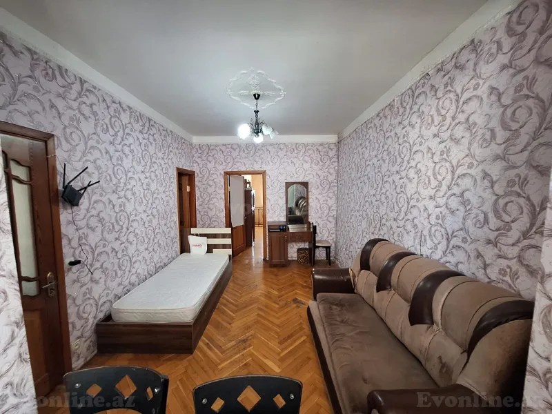 Kirayə verilir 2 otaqlı Mənzil Köhnə tikili 45 m² Memar Əcəmi m. - şəkil 2