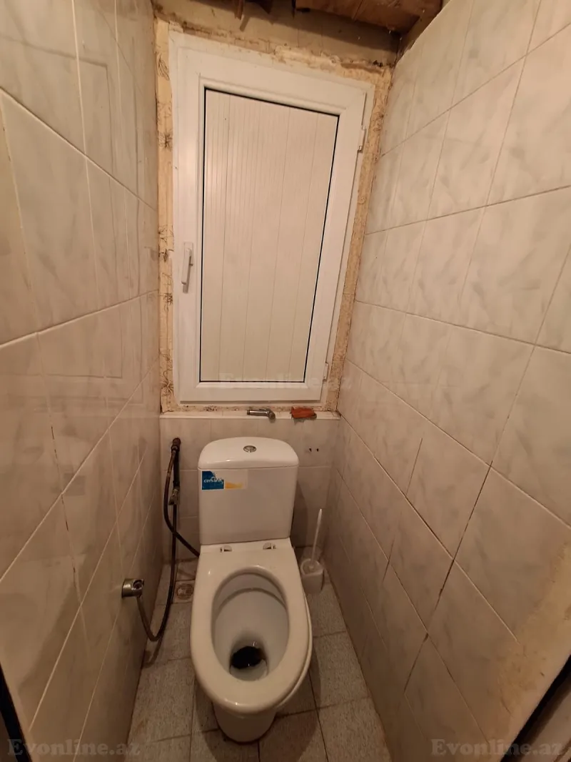 Kirayə verilir 2 otaqlı Mənzil Köhnə tikili 45 m² Memar Əcəmi m. - şəkil 6
