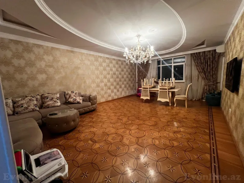 4 otaqlı Mənzil 200 m² Nizami m. Kirayə verilir