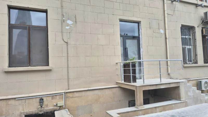Obyekt 80 m² Səbail r. Kirayə verilir