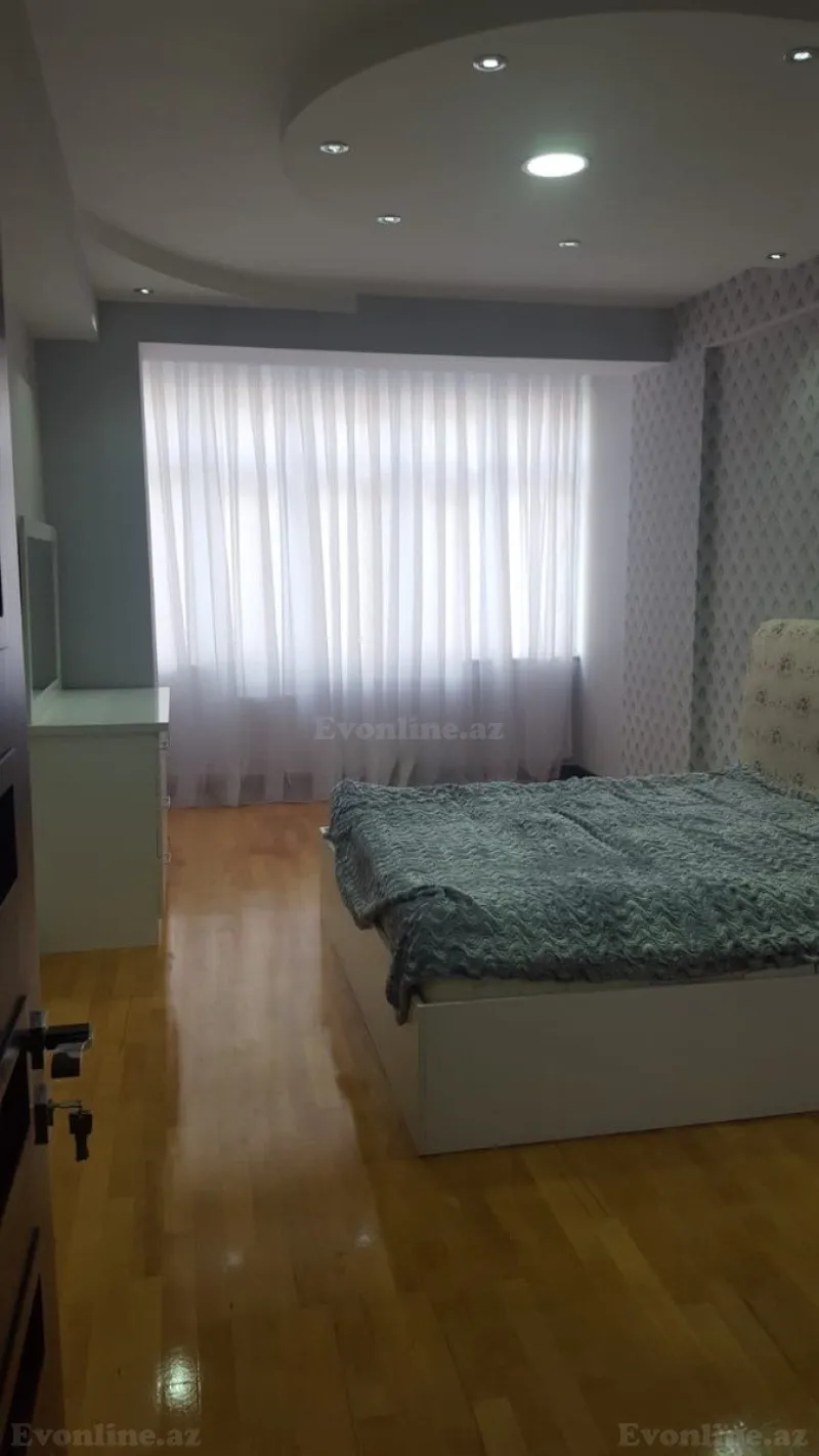 Satılır 3 otaqlı Mənzil Yeni tikili 137 m² Badamdar - şəkil 2