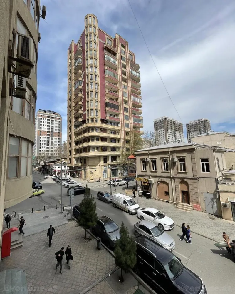 Obyekt 680 m² Nəsimi r. Satılır