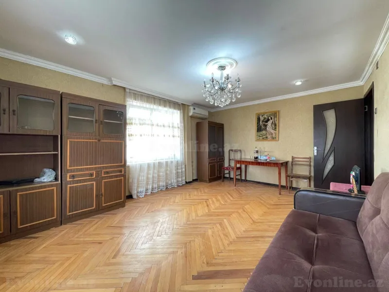 2 otaqlı Mənzil 55 m² İnşaatçılar m. Satılır