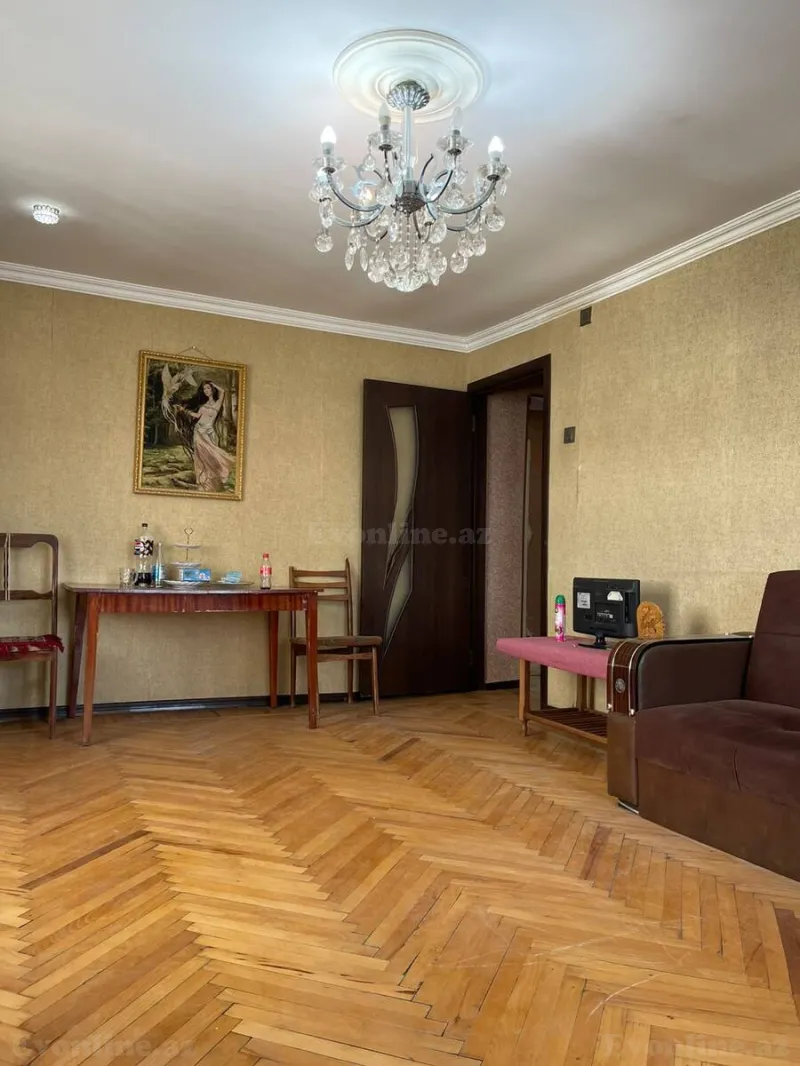 Satılır 2 otaqlı Mənzil Köhnə tikili 55 m² İnşaatçılar m. - şəkil 3