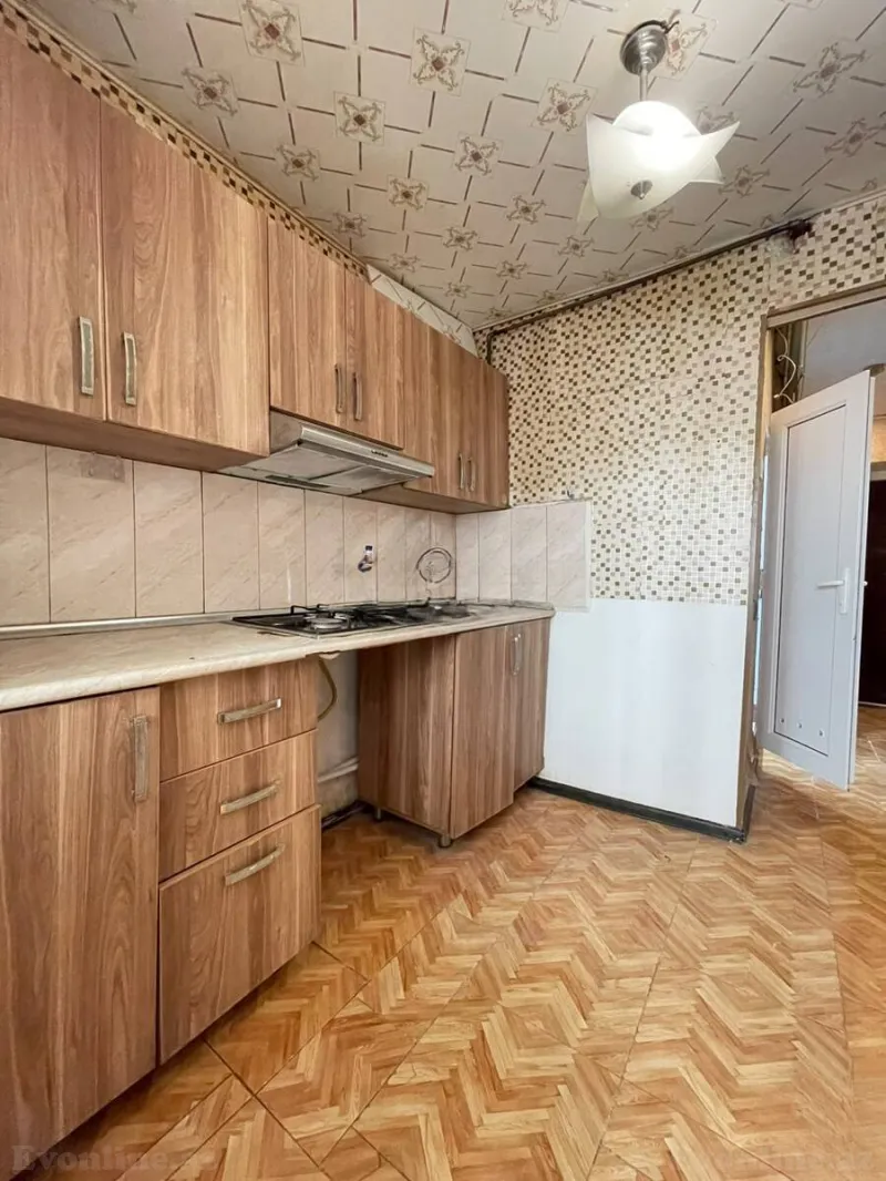Satılır 2 otaqlı Mənzil Köhnə tikili 55 m² İnşaatçılar m. - şəkil 11
