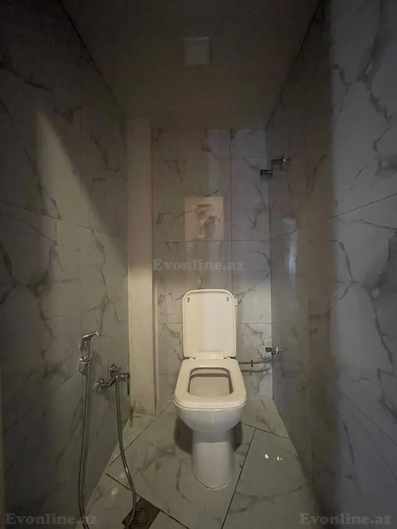 Satılır 2 otaqlı Mənzil Köhnə tikili 55 m² İnşaatçılar m. - şəkil 12