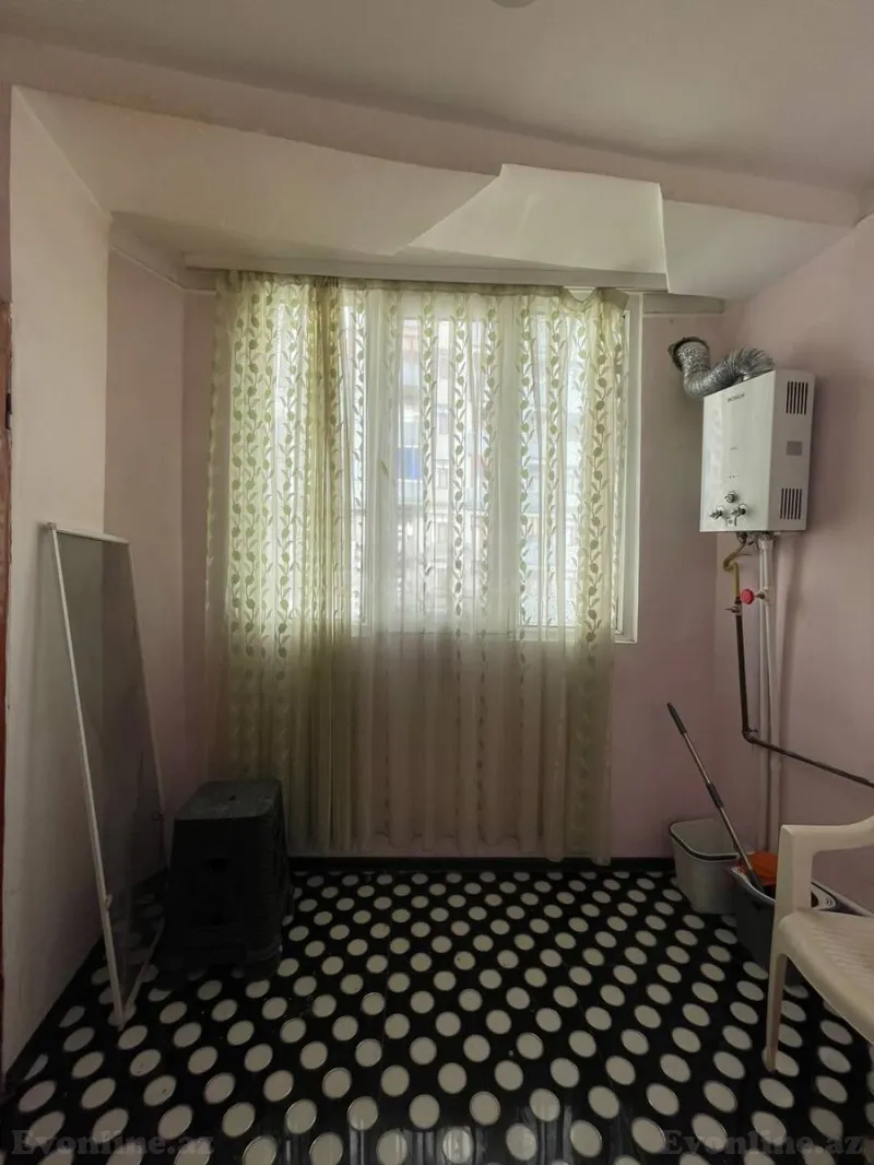 Satılır 2 otaqlı Mənzil Köhnə tikili 55 m² İnşaatçılar m. - şəkil 13