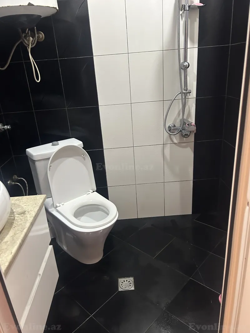 Satılır 4 otaqlı Mənzil Köhnə tikili 90 m² Biləcəri - şəkil 3