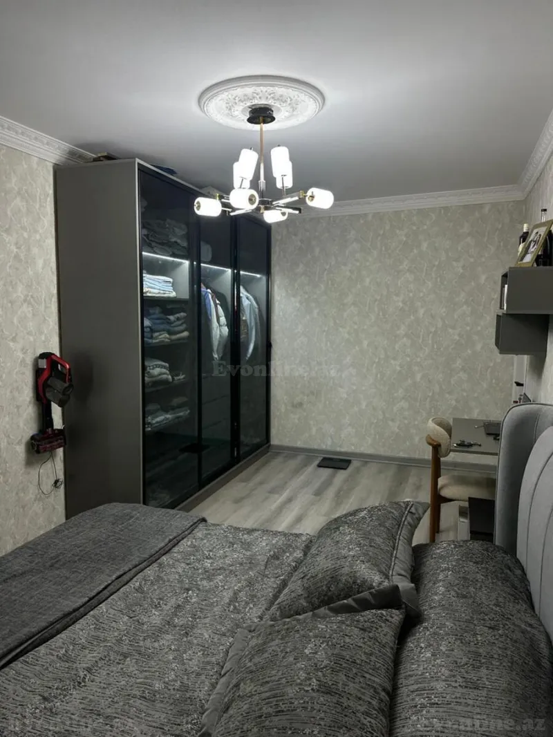 Satılır 3 otaqlı Mənzil Köhnə tikili 85 m² İnşaatçılar m. - şəkil 5
