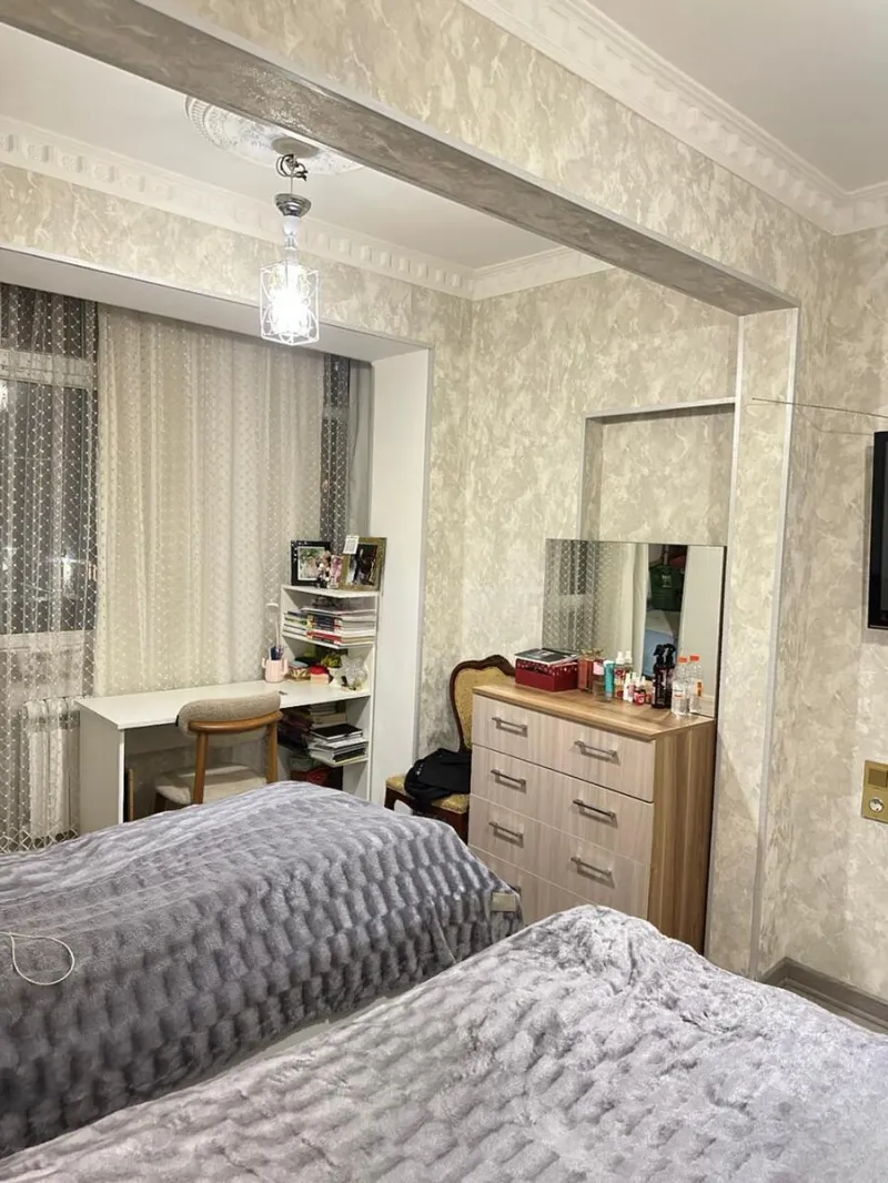 Satılır 3 otaqlı Mənzil Köhnə tikili 85 m² İnşaatçılar m. - şəkil 13