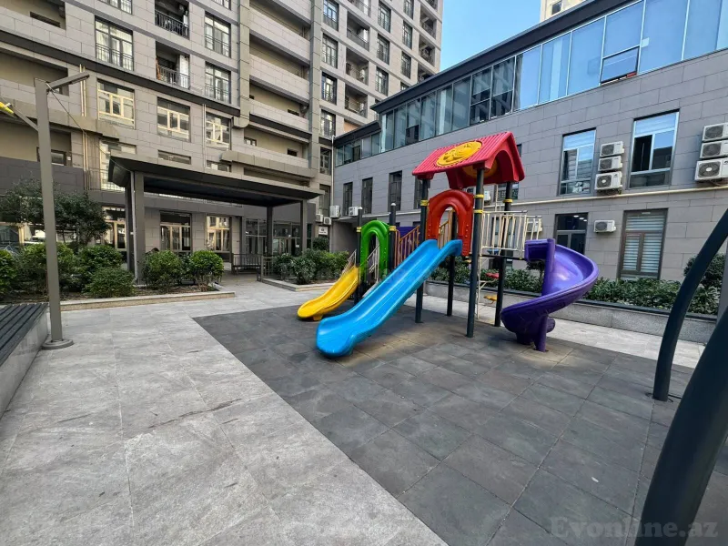 Satılır 2 otaqlı Mənzil Yeni tikili 110 m² 28 May m. - şəkil 12