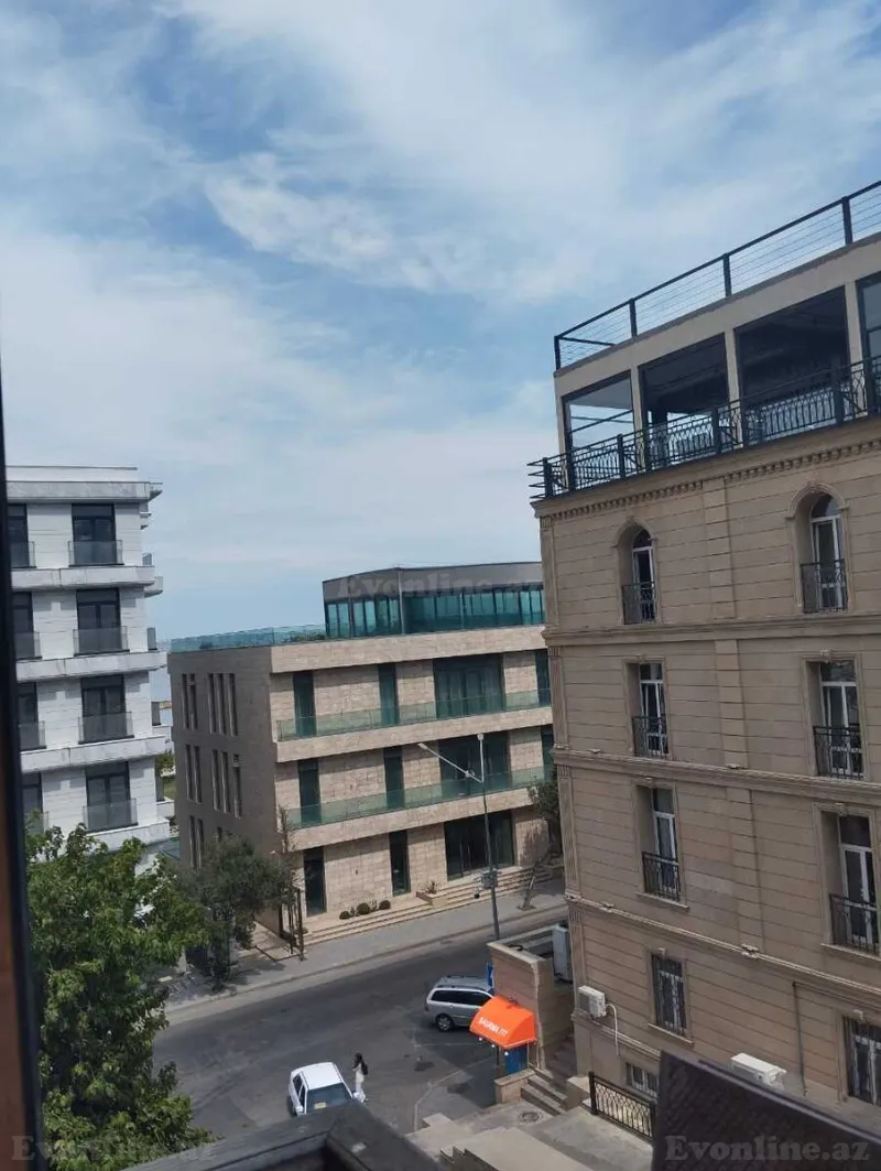 Satılır 2 otaqlı Mənzil Köhnə tikili 60 m² Səbail r. - şəkil 4