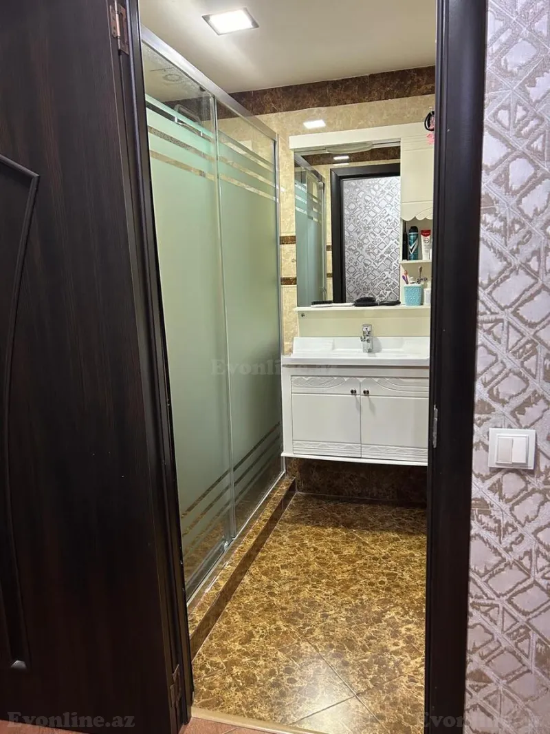 Satılır 2 otaqlı Mənzil Köhnə tikili 65 m² Yeni Günəşli - şəkil 16