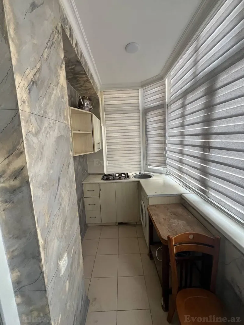 Kirayə verilir 2 otaqlı Mənzil Yeni tikili 50 m² İnşaatçılar m. - şəkil 3