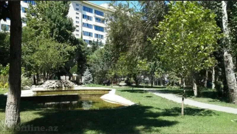Satılır 5 otaqlı Mənzil Köhnə tikili 110 m² Azadlıq prospekti m. - şəkil 4