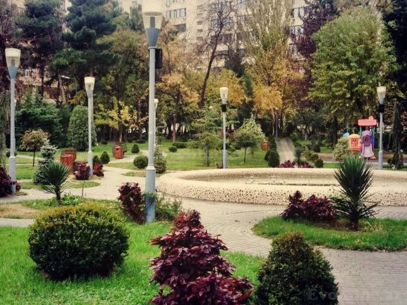 Satılır 5 otaqlı Mənzil Köhnə tikili 110 m² Azadlıq prospekti m. - şəkil 6