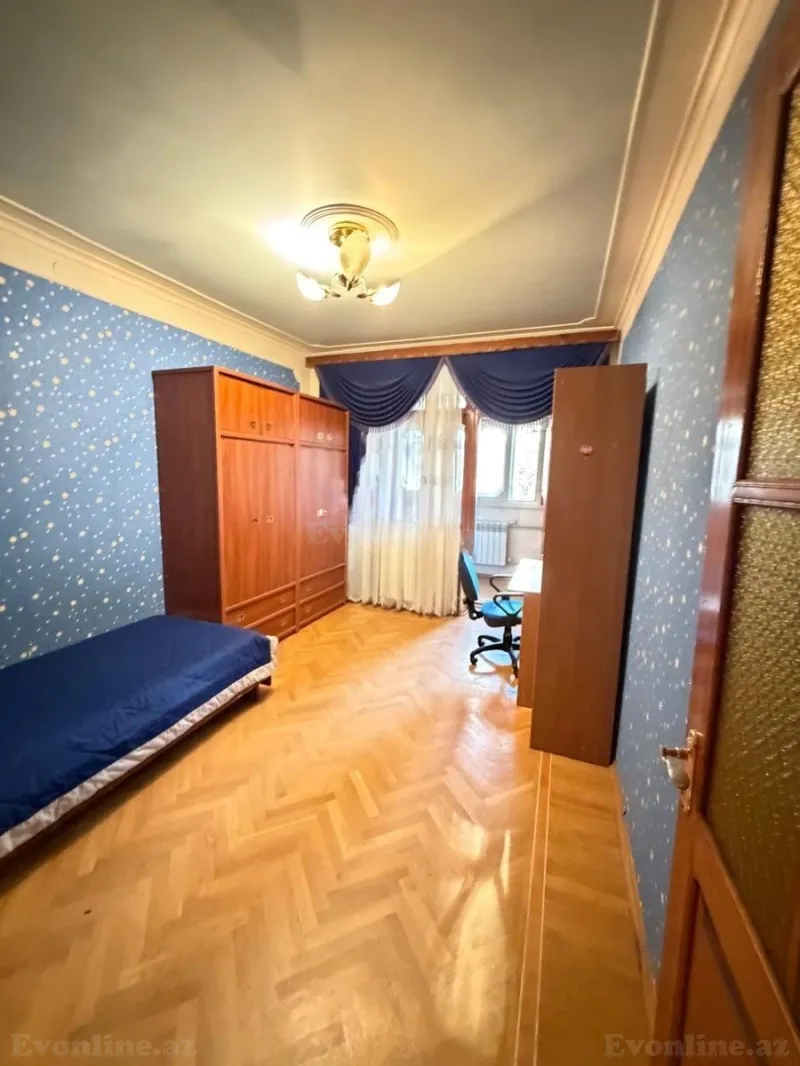Satılır 5 otaqlı Mənzil Köhnə tikili 110 m² Azadlıq prospekti m. - şəkil 16