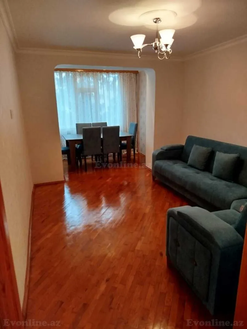 Satılır 2 otaqlı Mənzil Köhnə tikili 65 m² İnşaatçılar m. - şəkil 2