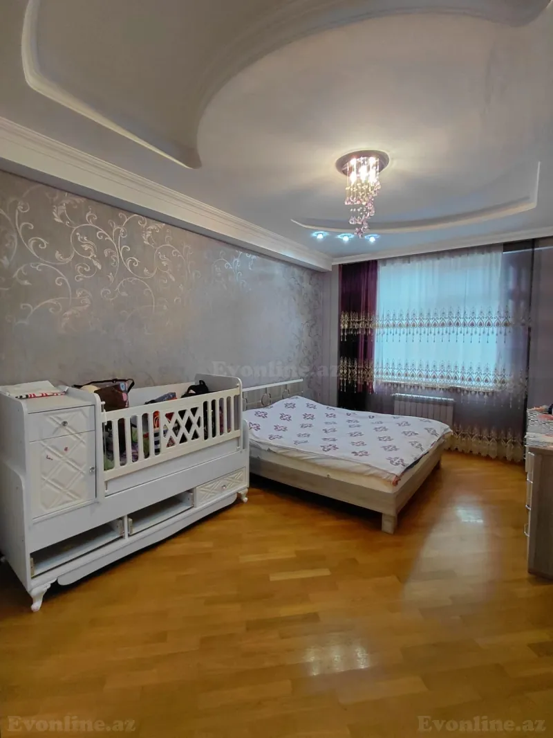 Satılır 5 otaqlı Mənzil Yeni tikili 138 m² 8-ci kilometr