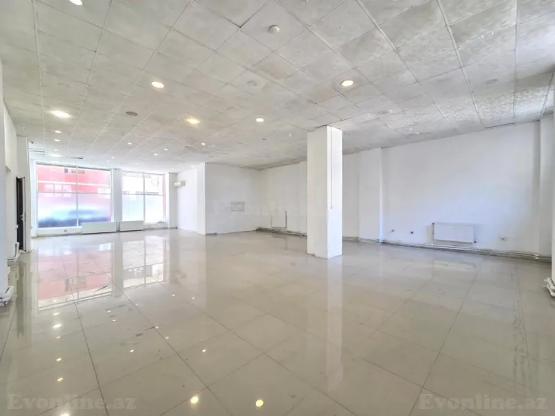 Obyekt 210 m² Neftçilər m. Kirayə verilir