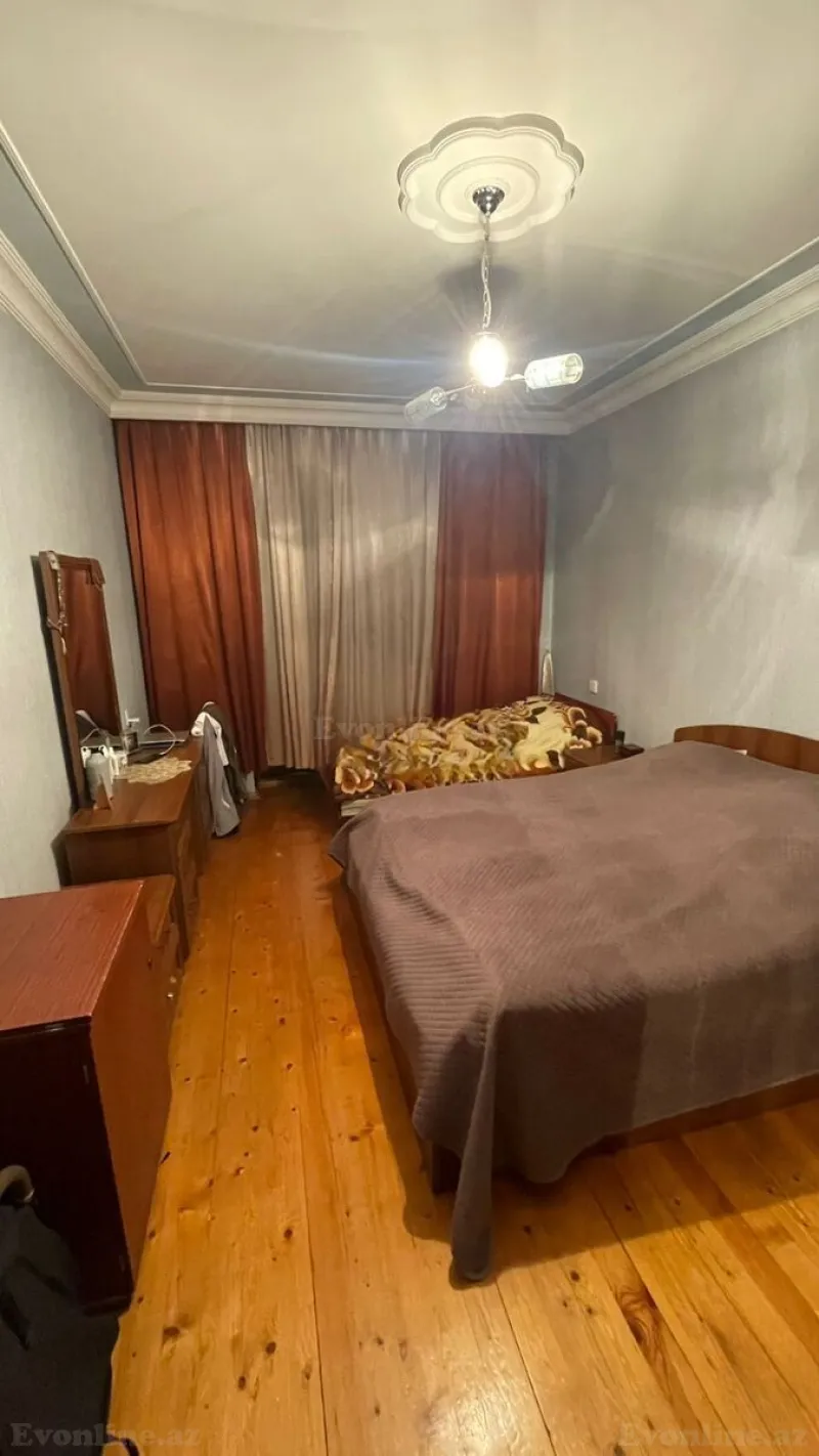Satılır 3 otaqlı Mənzil Köhnə tikili 75 m² Xətai r. - şəkil 13