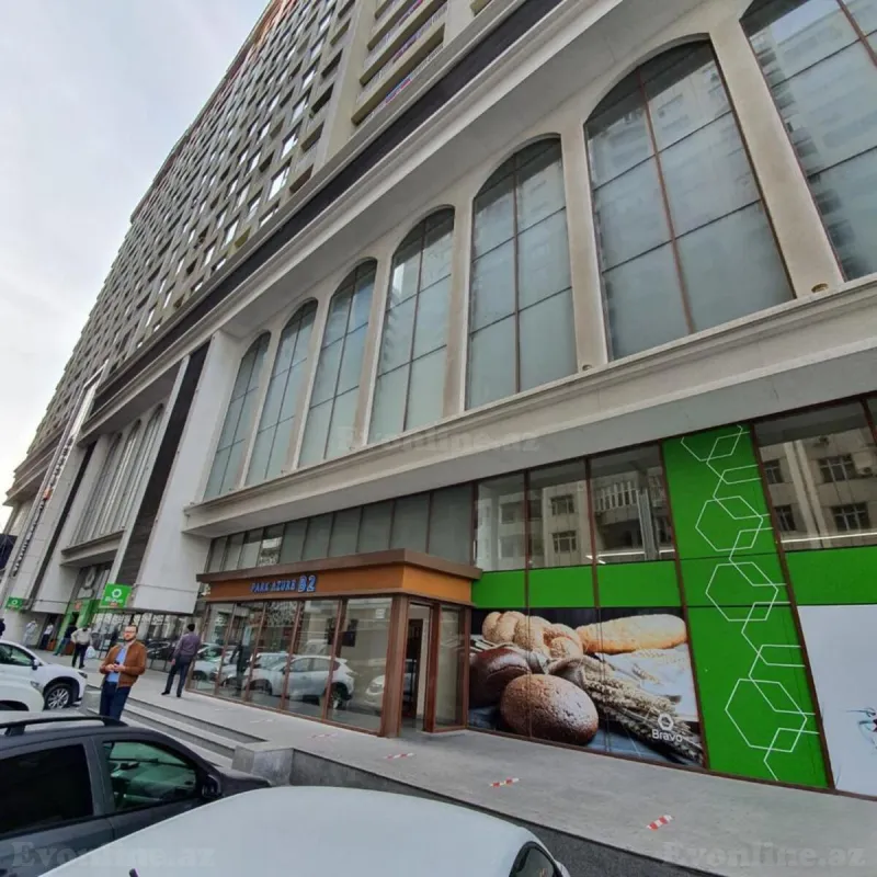 3 otaqlı Mənzil 100 m² Xətai r. Satılır