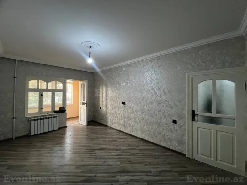 Satılır 2 otaqlı Mənzil Köhnə tikili 65 m² Əhmədli - şəkil 2