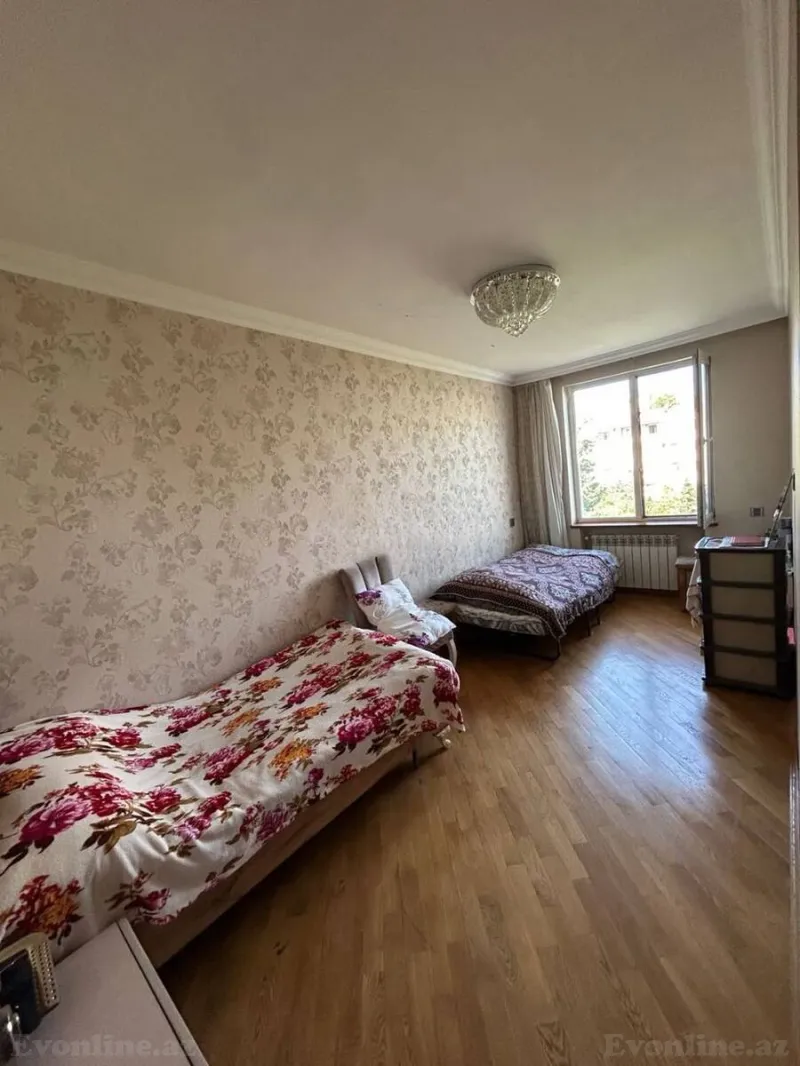Kirayə verilir 3 otaqlı Mənzil Köhnə tikili 95 m² Nəriman Nərimanov m. - şəkil 2