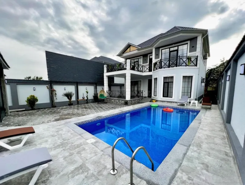 Kirayə verilir 5 otaqlı Həyət evi 200 m² Qəbələ - şəkil 2