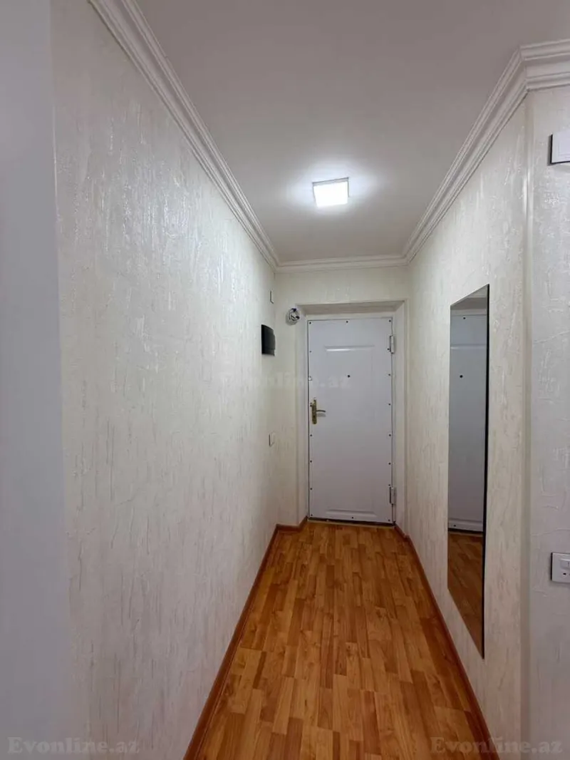Satılır 2 otaqlı Mənzil Köhnə tikili 55 m² İnşaatçılar m. - şəkil 6