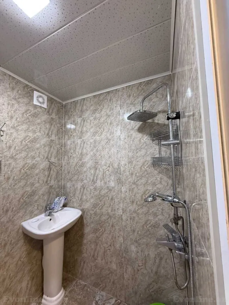 Satılır 2 otaqlı Mənzil Köhnə tikili 55 m² İnşaatçılar m. - şəkil 13