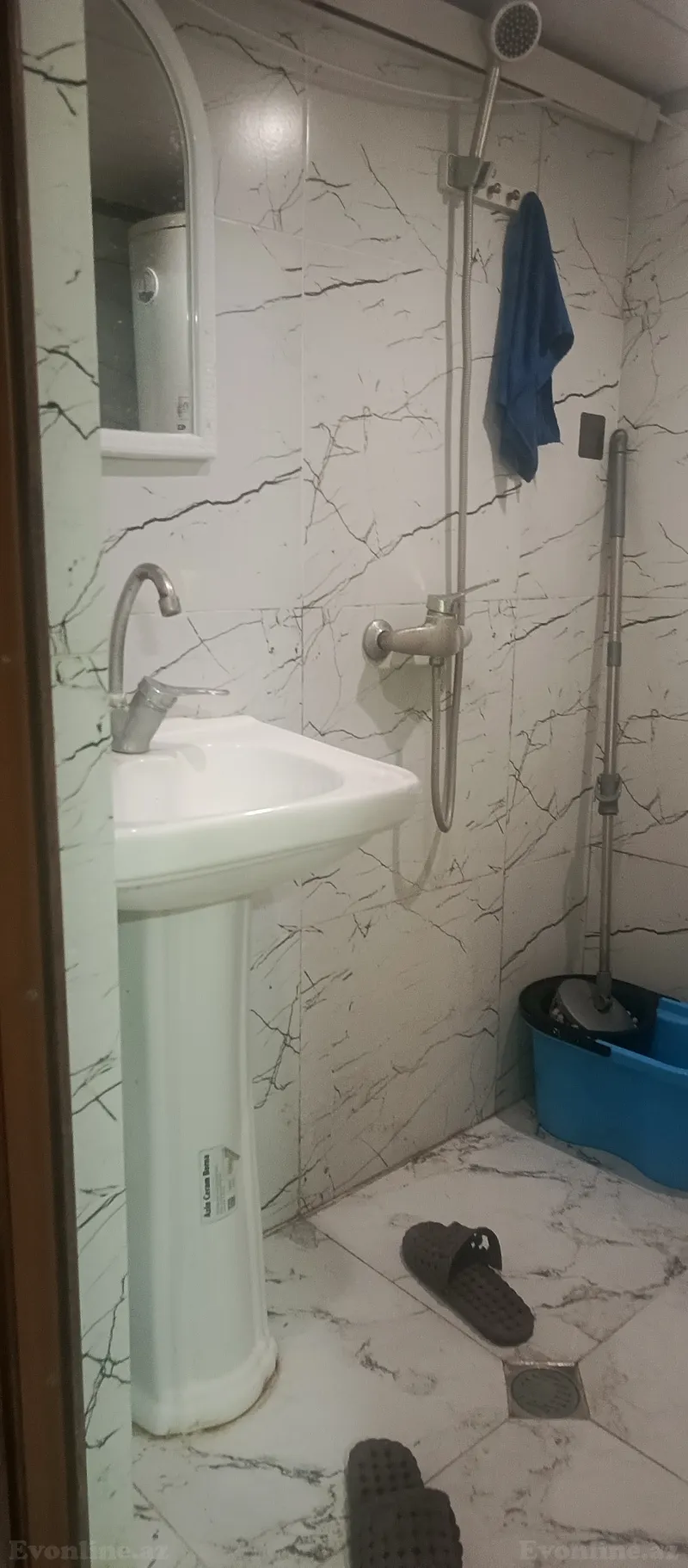 Kirayə verilir 2 otaqlı Mənzil Köhnə tikili 86 m² Nizami r. - şəkil 6