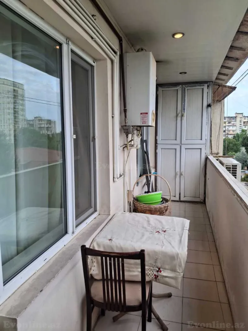 Satılır 4 otaqlı Mənzil Köhnə tikili 120 m² Azadlıq prospekti m. - şəkil 3