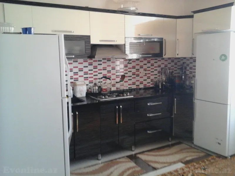 Satılır 5 otaqlı Həyət evi 180 m² Novxanı - şəkil 7