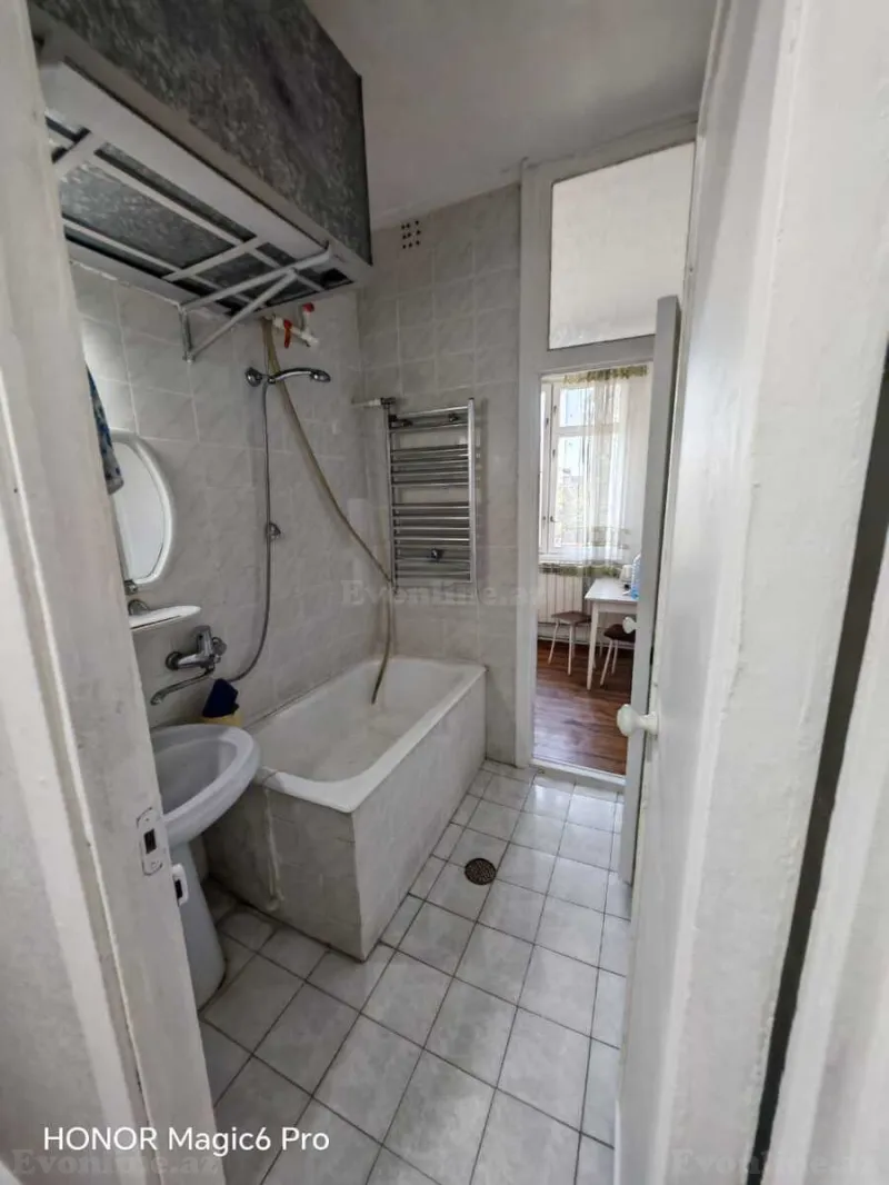 Kirayə verilir 2 otaqlı Mənzil Köhnə tikili 60 m² Memar Əcəmi m. - şəkil 13