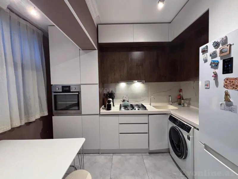 Satılır 3 otaqlı Mənzil Köhnə tikili 110 m² Azadlıq prospekti m. - şəkil 14