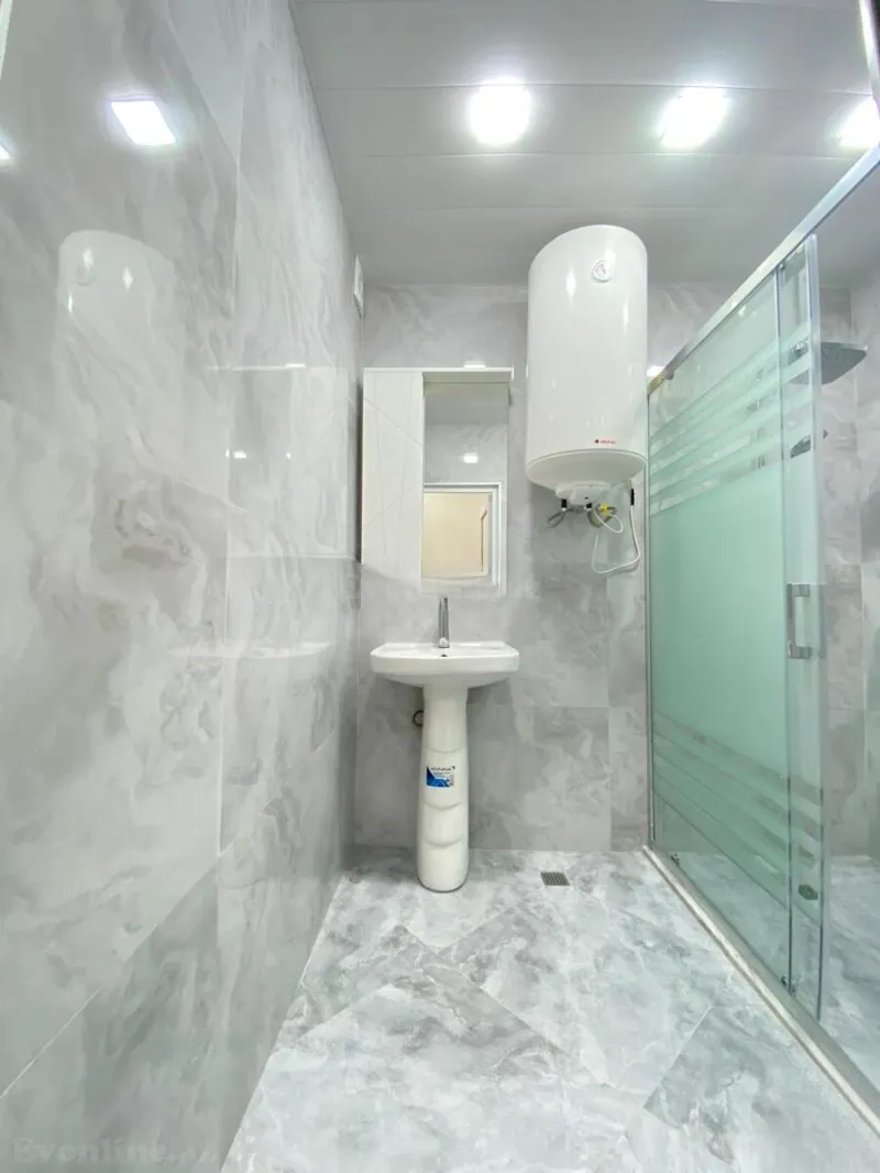 Satılır 2 otaqlı Mənzil Köhnə tikili 45 m² Azadlıq prospekti m. - şəkil 16