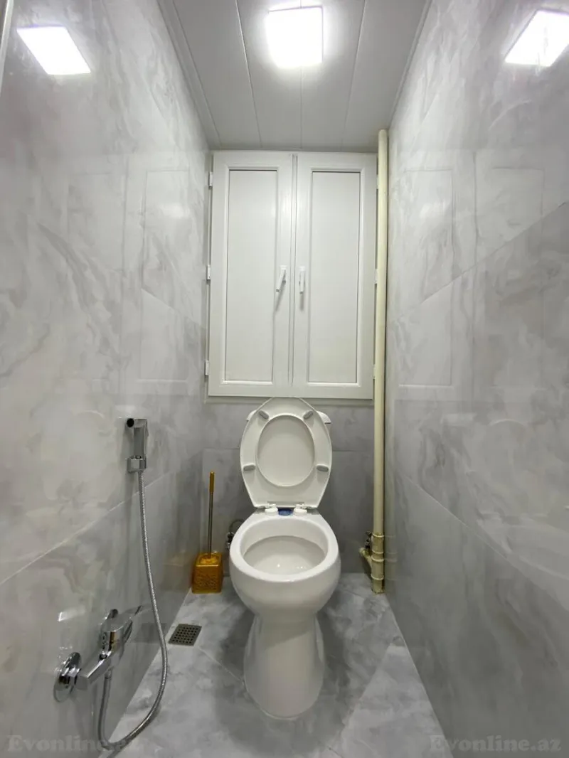 Satılır 2 otaqlı Mənzil Köhnə tikili 45 m² Azadlıq prospekti m. - şəkil 17