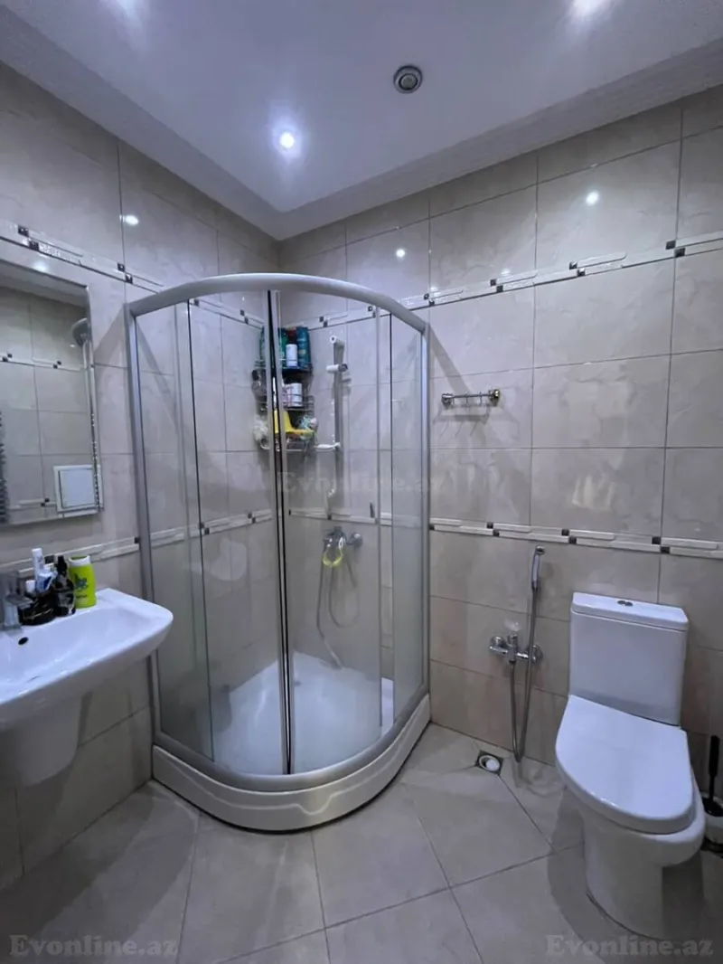 Satılır 3 otaqlı Mənzil Yeni tikili 130 m² Gənclik m. - şəkil 17