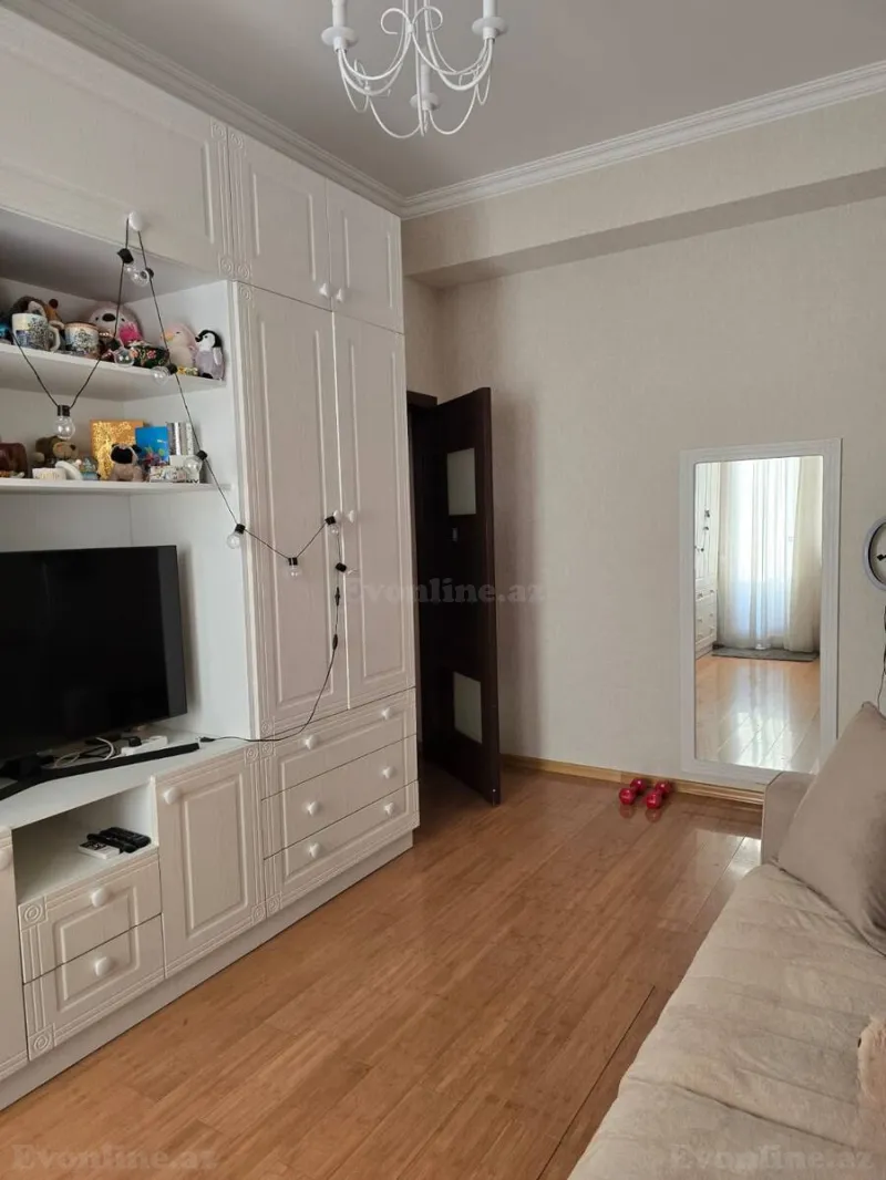 Satılır 3 otaqlı Mənzil Yeni tikili 110 m² Qara Qarayev m. - şəkil 5