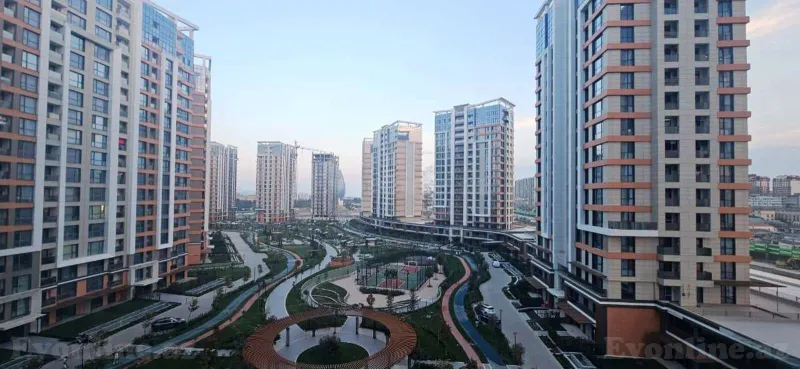 4 otaqlı Mənzil 129 m² Bakmil m. Satılır