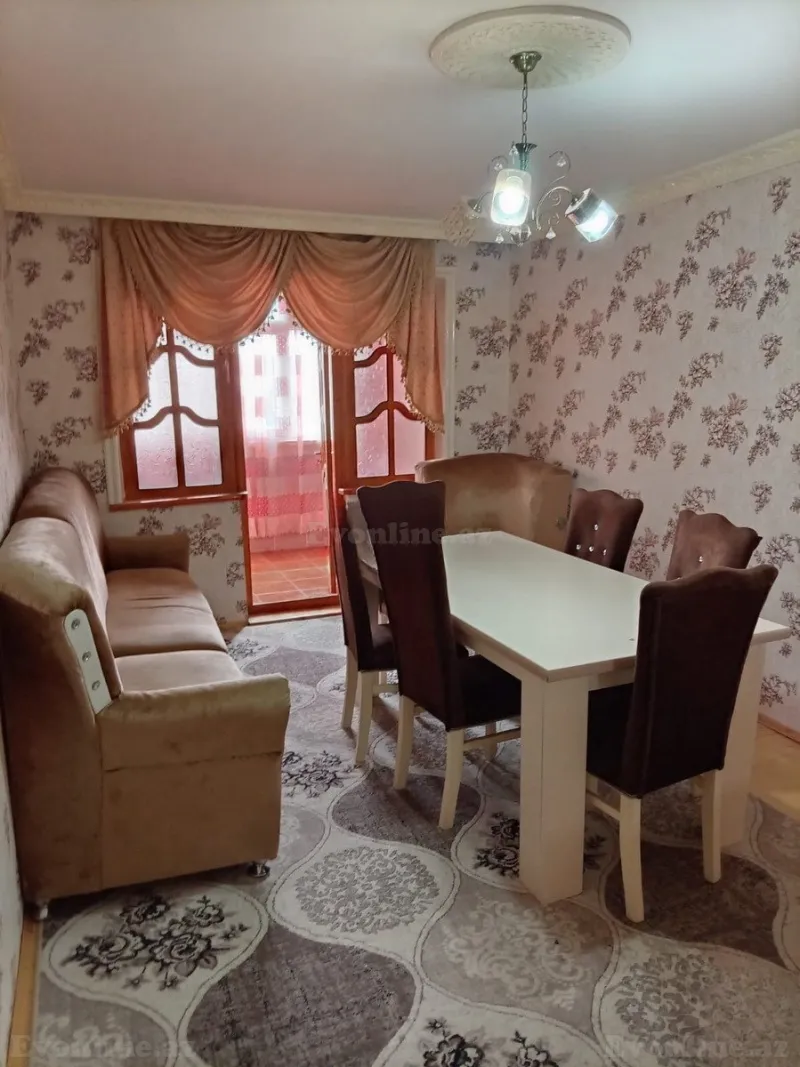 Kirayə verilir 3 otaqlı Mənzil Köhnə tikili 45 m² Gəncə