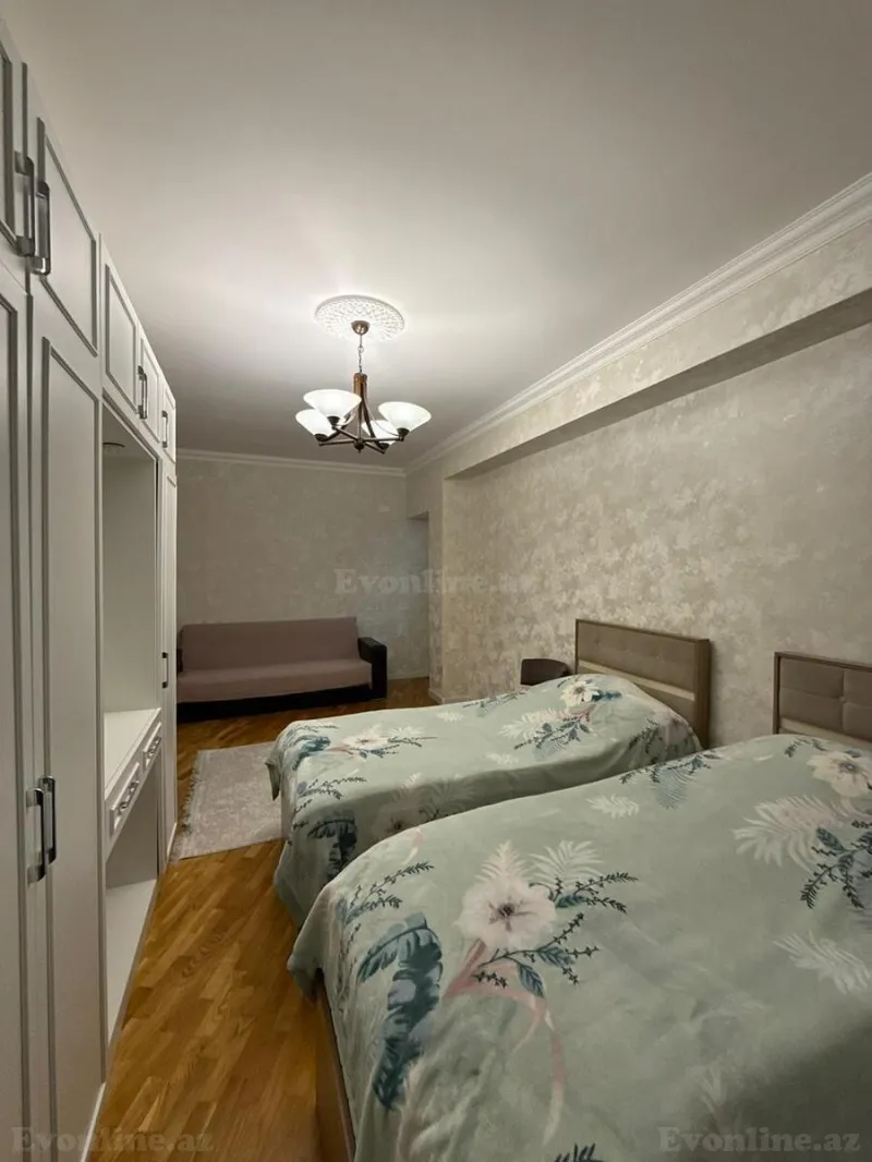 Satılır 4 otaqlı Mənzil Yeni tikili 135 m² İnşaatçılar m. - şəkil 8