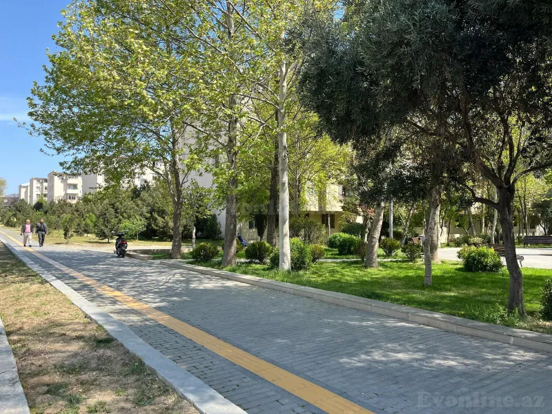 Satılır 2 otaqlı Mənzil Köhnə tikili 50 m² Gənclik m. - şəkil 18